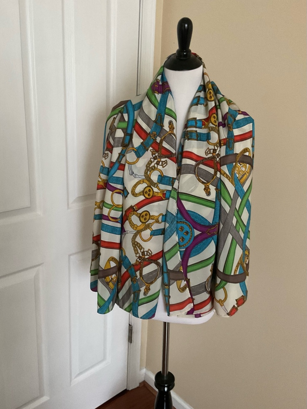 Striped Multicolor Chain Print Scarf